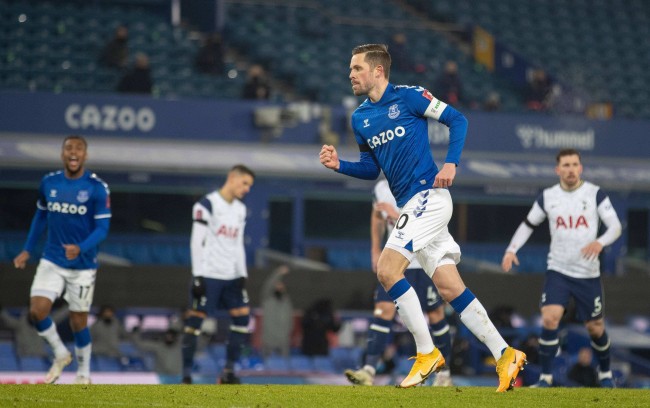 逐热爱的脚 逐热爱的脚